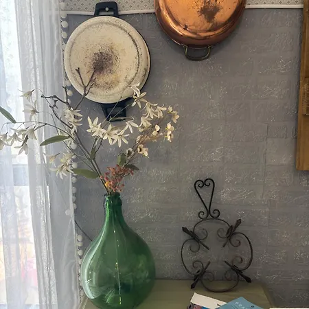 La Casa Dei Nonni Apartment *